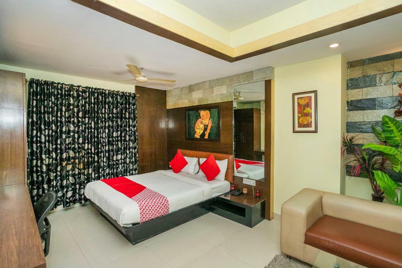 Capital O 3246 The Bouvice Hotel Bangalore Exterior photo