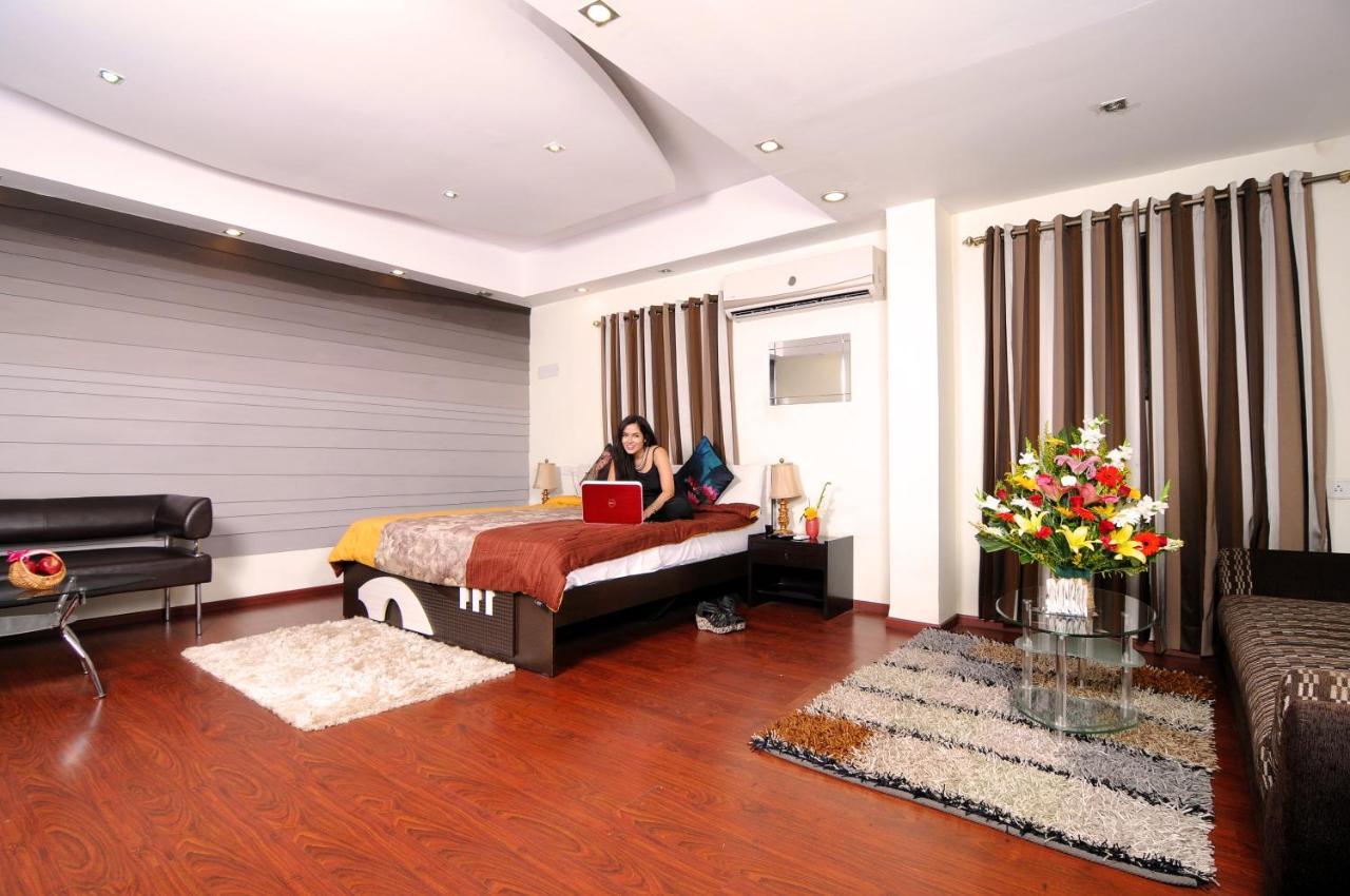 Capital O 3246 The Bouvice Hotel Bangalore Exterior photo